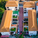 4 Bedroom Town Villa With Private Pool