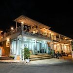 The leaf&pool kohlarn เดอะลีฟ&พลู ที่พักเกาะล้าน