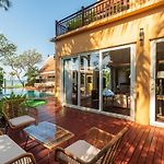 Gala Beachfront Villa