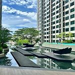 Best Location Condo With Swimming Pool, Gym, Sauna, Washing Mashine, Fast Internet In Central Of Pattaya