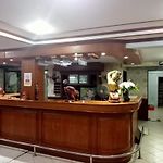 Kingfisher House And Bar