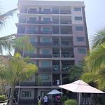 Arcadia Center Suites