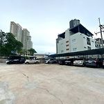 Aree House Poshtel