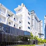 海景2居室芭堤雅市区the Base网红无边泳池紧邻中央商场