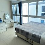 芭提雅中心 Grand Avenue 2卧室公寓泳池景 智能电视 高速互联网
