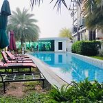 Pattaya Center Luxurious Garden Apartment 2