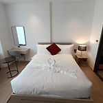 Downtown Chic Condo Rooftop Pool #En797