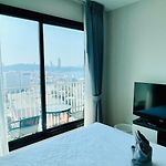 The Base Central Pattaya 465 By Numam