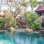 3Br Bali Style Privatepool Villa Near Main Road Large Pool