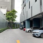 芭提雅fnb Central 无边泳池