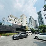 芭提雅市中心无边泳池公寓the Base Central