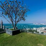 Unixx City ​​Center High Floor Amazing Sea View2417