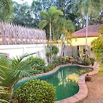 Mejestic Green Garden Villa