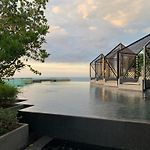Edge Central Pty Luxury Front Seaview 2Bedroom