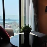 Downtown Chic Condo Rooftop Pool #Es32518