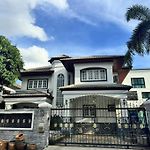 芭提雅南路4卧4卫 Blue Star Pool Villa 近步行街和夜市