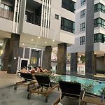 The Base Central Pattaya Super Condo