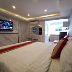 Luxury Beach Studio 4 Floor