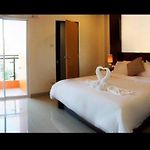 Lucky Inn Residency