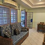 Room In Guest Room - Superbe Maison Emplacement Extra