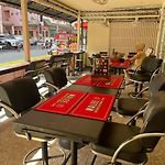Malee Guesthouse And Restaurant