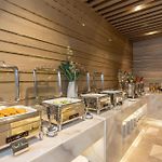 โรงแรมแอมเบอร์ พัทยา (SHA Extra Plus)