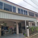 3 Bedroom Renovated House With In - And Outdoor Jacuzzi