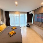 Large Luxury Condo - Pattaya City Centre - Centara Avenue - 101