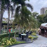Hill And Super Seaview Condo