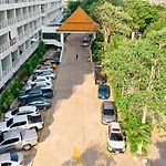 Jomtien Seaside Studio At View Talay 5