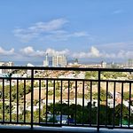 Long Stay 1 Bedroom Sea View