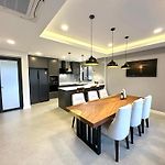 Zensiri Brand New Luxury Pool Villa