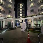 City Garden Olympus Condo By Vacation Vibes