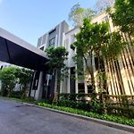 The Base Central Pattaya Apart