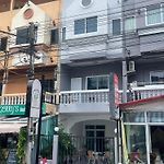 Aso Garden Hostel