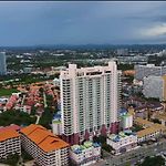 Grand Caribbean Resort Pattaya