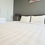 Unixx Comfy Condo