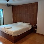 Namtip Bar & Guesthouse