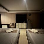 Hop Stays-Pattaya