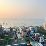 The Base Sea View Residence Pattaya