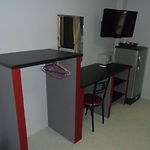 โรบินส์ เนสต์ เกสต์เฮาส์ แอนด์ เรสเทอรองต์