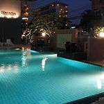 Crown Pattaya Beach Hotel