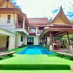 Phatumnak Thai Pool - Villa