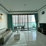 Wong Amat Tower Condominium 1205