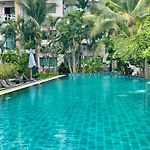Water Park Condo - 205 Comfortable Studio In A Great Location Near The Sea