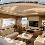 Plum Private Yacht Clubhouse