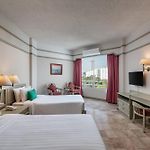 Cholchan Pattaya Beach Resort - Sha Extra Plus