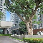 One Bedroom Condo With Pool View At The Base Near Central Festival Pattaya