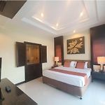 Sunday Chateau En Ville - Pattaya