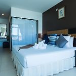 Vogue Pattaya Hotel